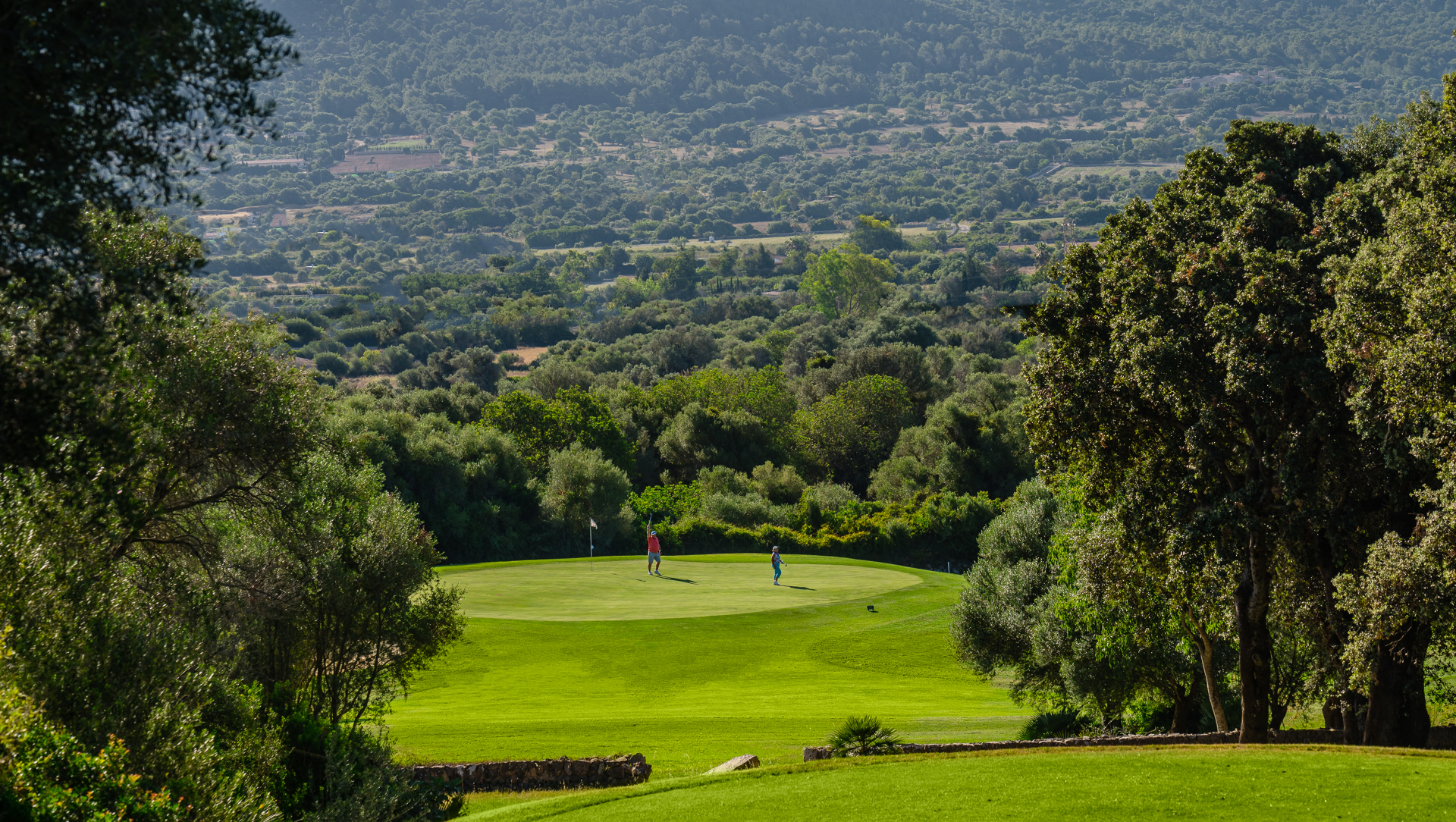 Golfen mit Blick aufs Tal - Capdepera Golf